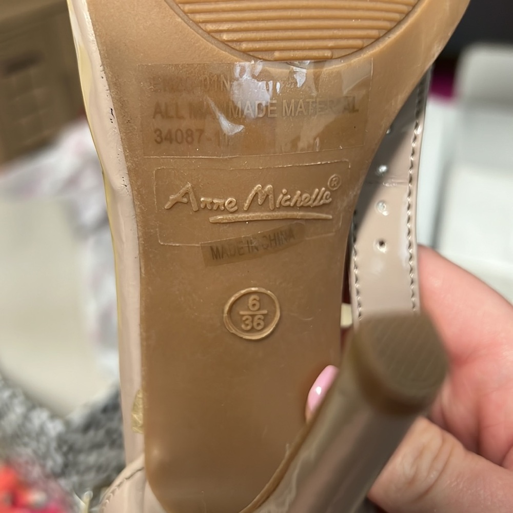 Nude heels - Picture 3 of 4